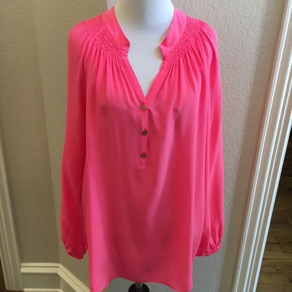 Lilly Pulitzer Tops - Lilly Pulitzer Elsa silk blouse in  pink